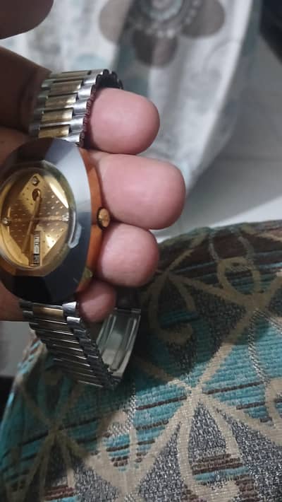 RADO DIASTAR OVEL SHAPE 2 TONE VINTAGE MODEL CONDITION 10/9.5