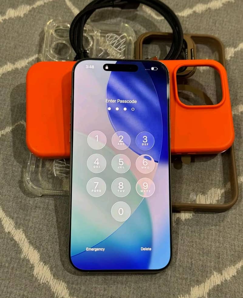 Apple iPhone 16 Pro Max 3
