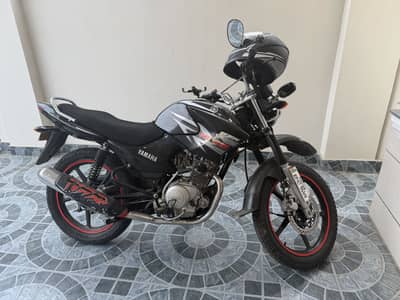 Yamaha YBR 125 2017 – Excellent Condition | Original Engine