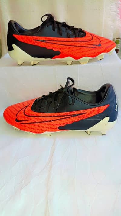original football shoes Nike phantom airzom adidas predator puma