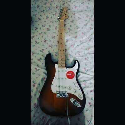 Squier by Fender Affinity Stratocaster + Laney Linebacker L20 50 Watt