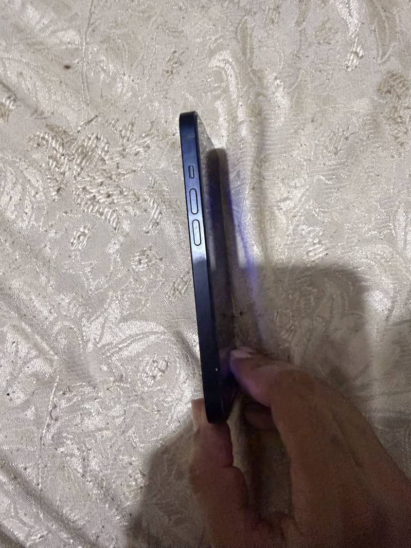 Apple iPhone 14 1