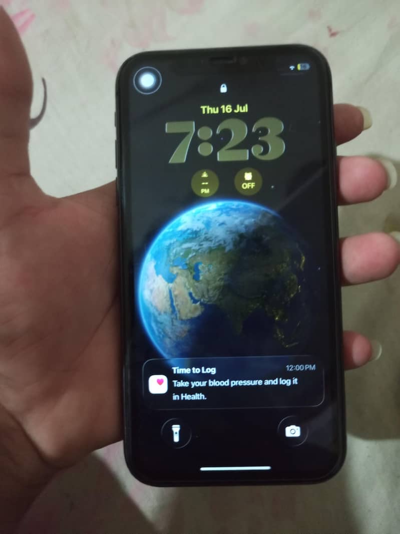 Apple iPhone 11 0