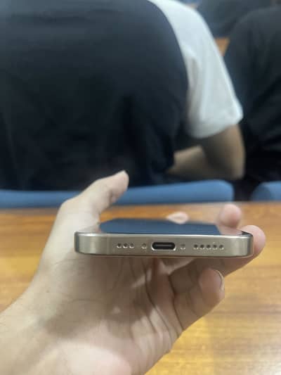 Apple iPhone 16 Pro