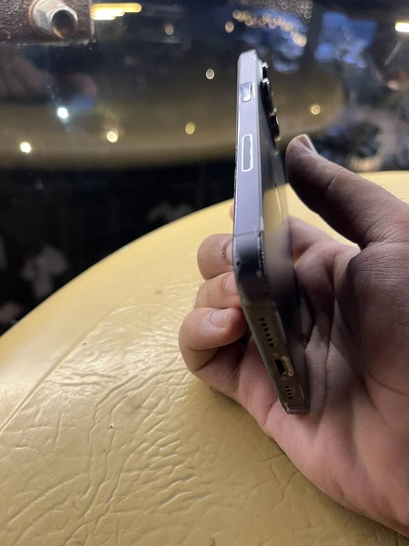 Apple iPhone 14 Pro Max 2