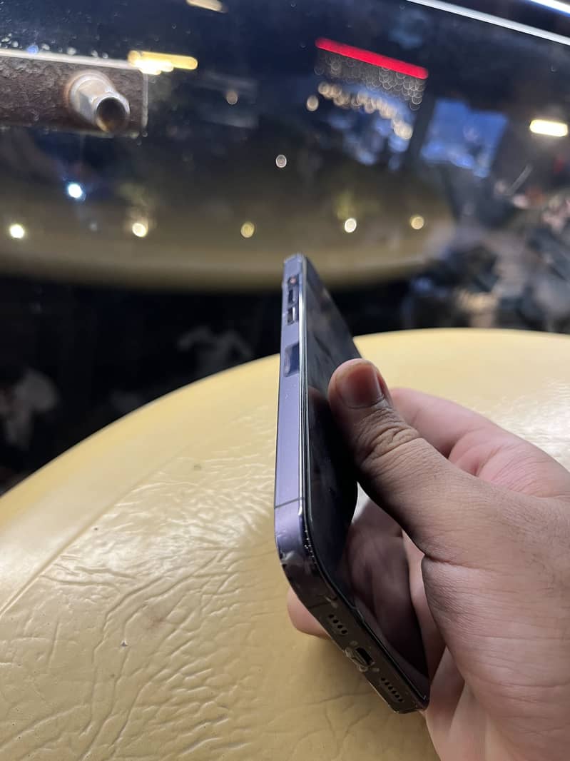 Apple iPhone 14 Pro Max 4
