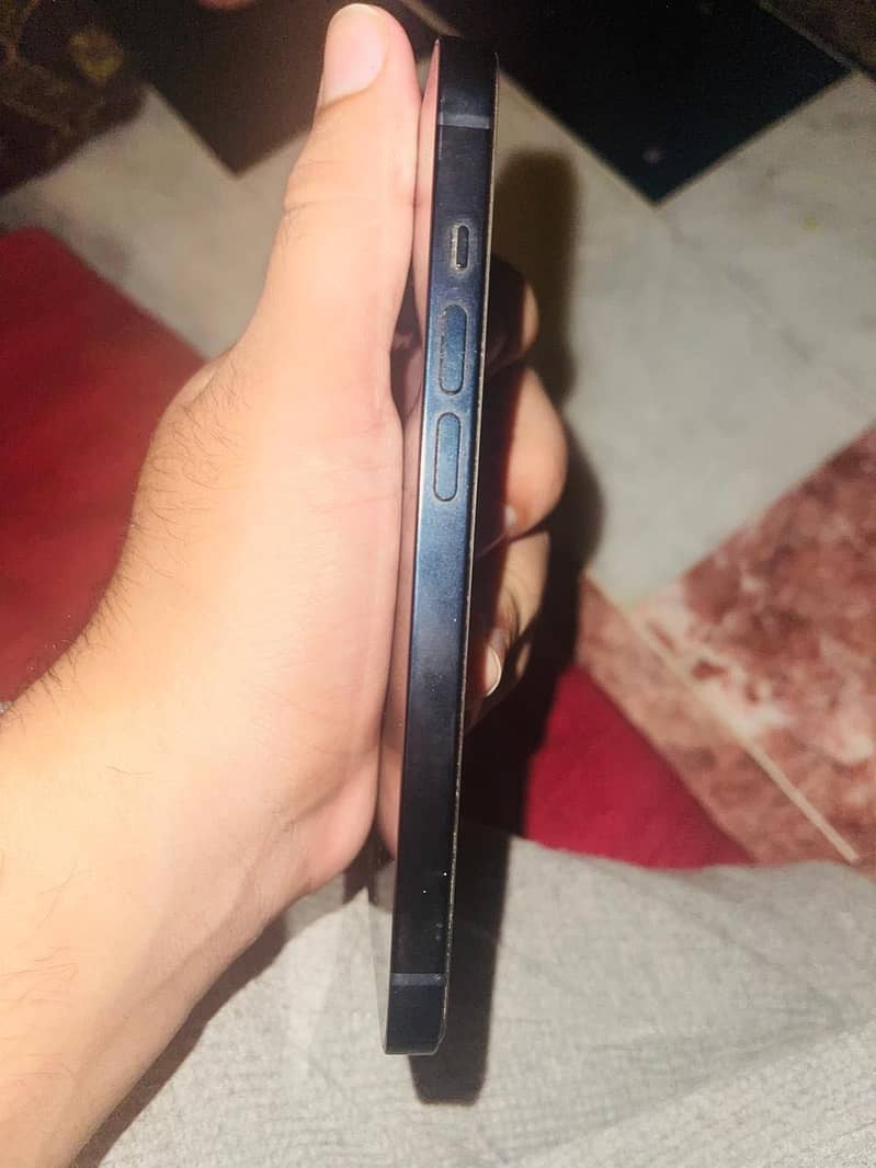 Apple iPhone 14 2
