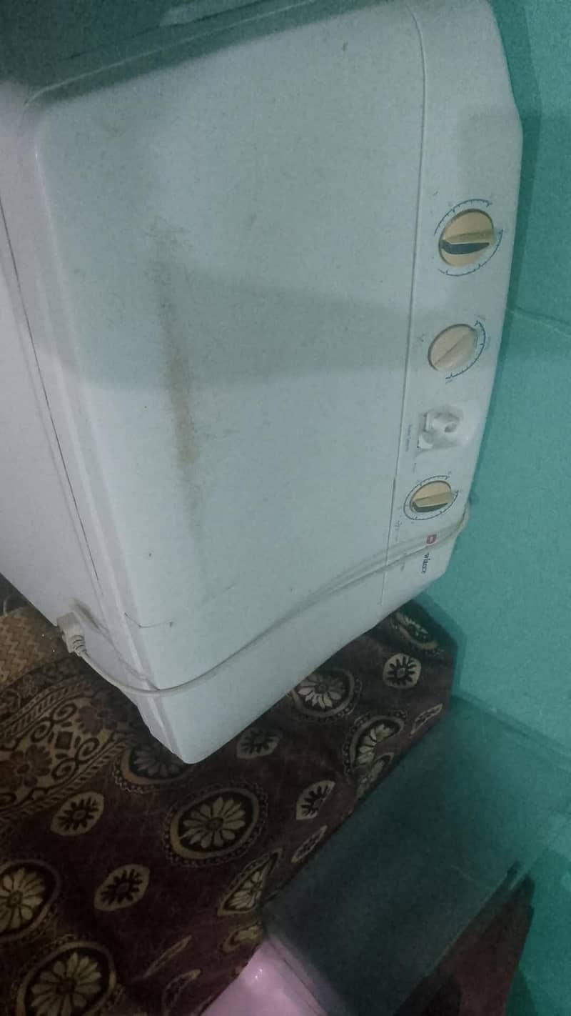 Dawlance Washing machine 0