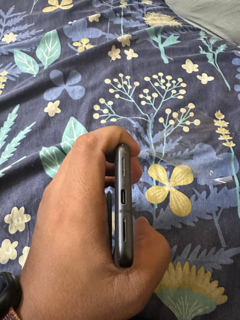 Google Pixel 8 3