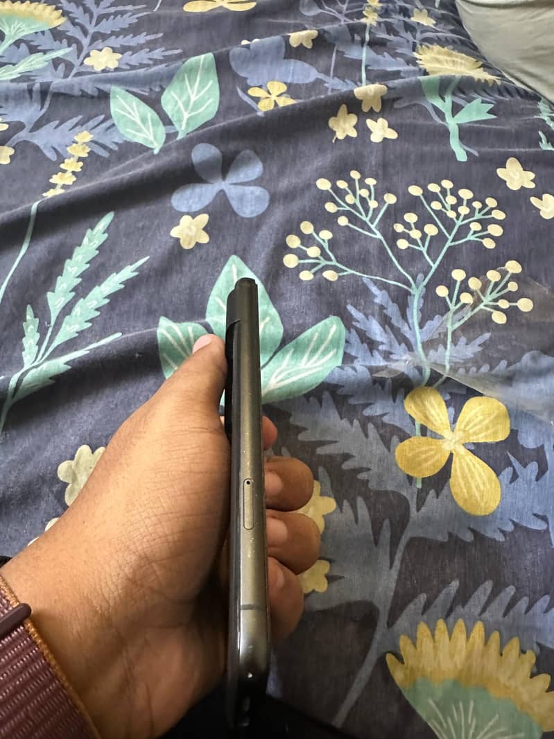 Google Pixel 8 5