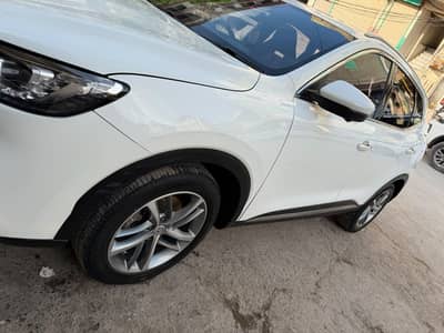 MG HS 2024
