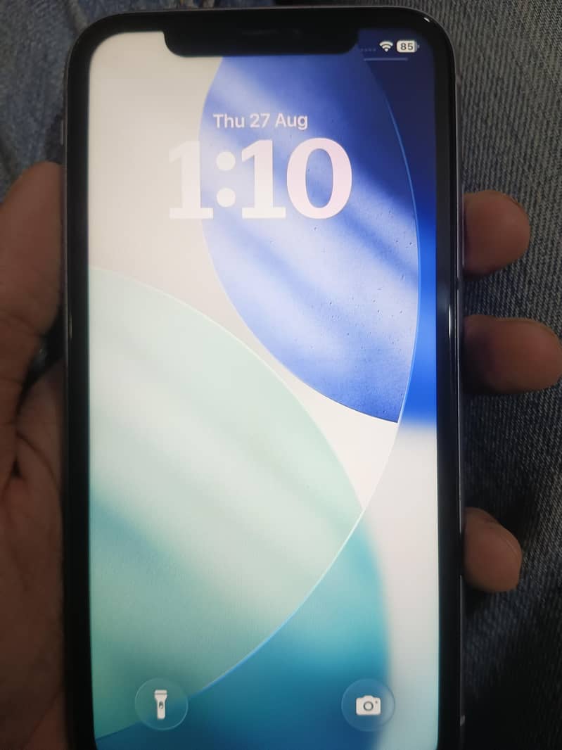 Apple iPhone 11 4