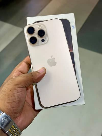 Apple iPhone 16 Pro Max