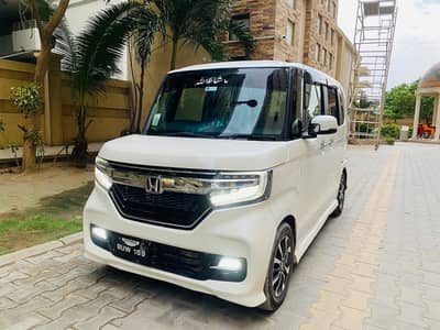 Honda N Box Custom 2018/2021 Pearl White Push Start