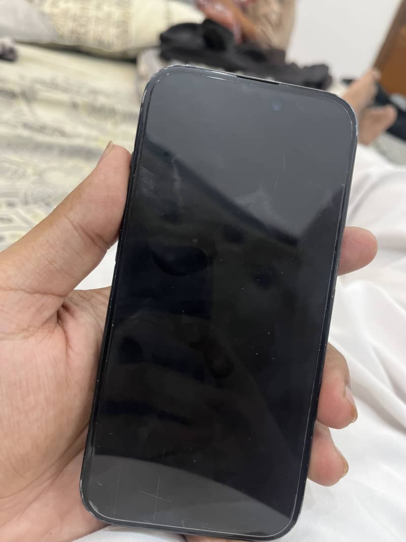 Apple iPhone 15 7