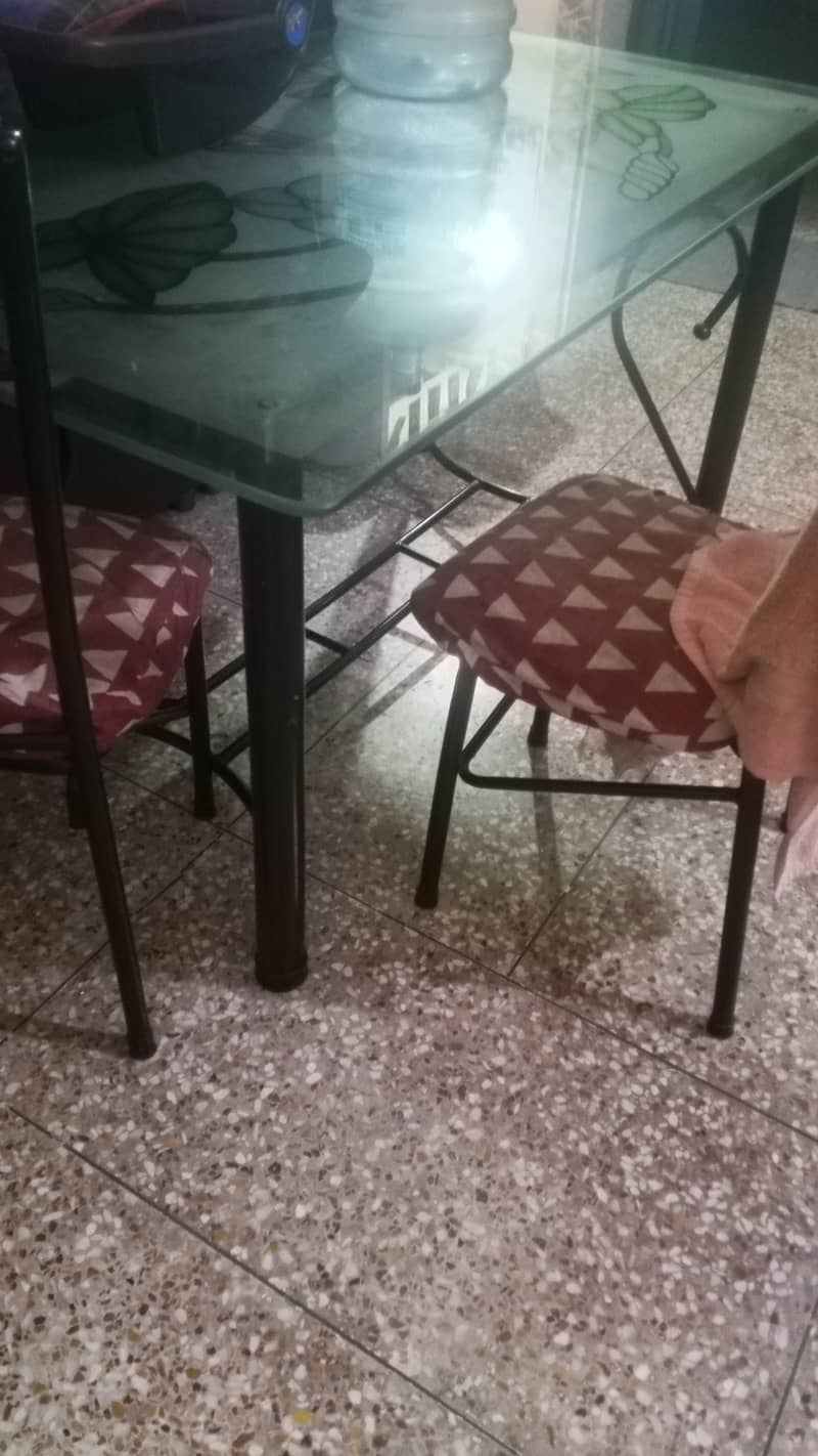 Iron dining 3