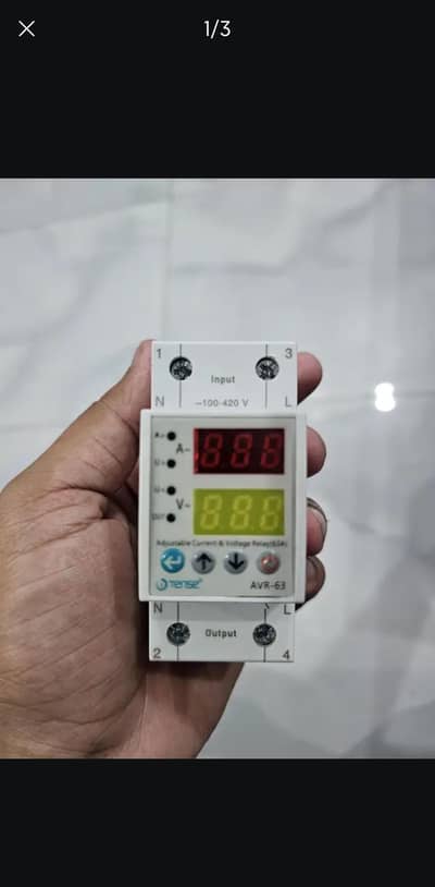 Current and voltage controller