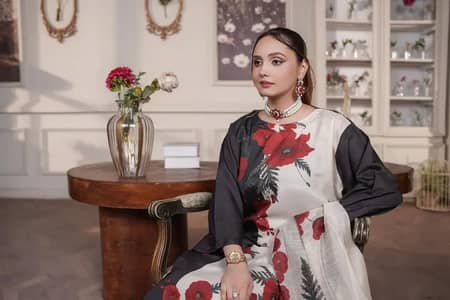 Piece Women's Printed Lawn Suit 