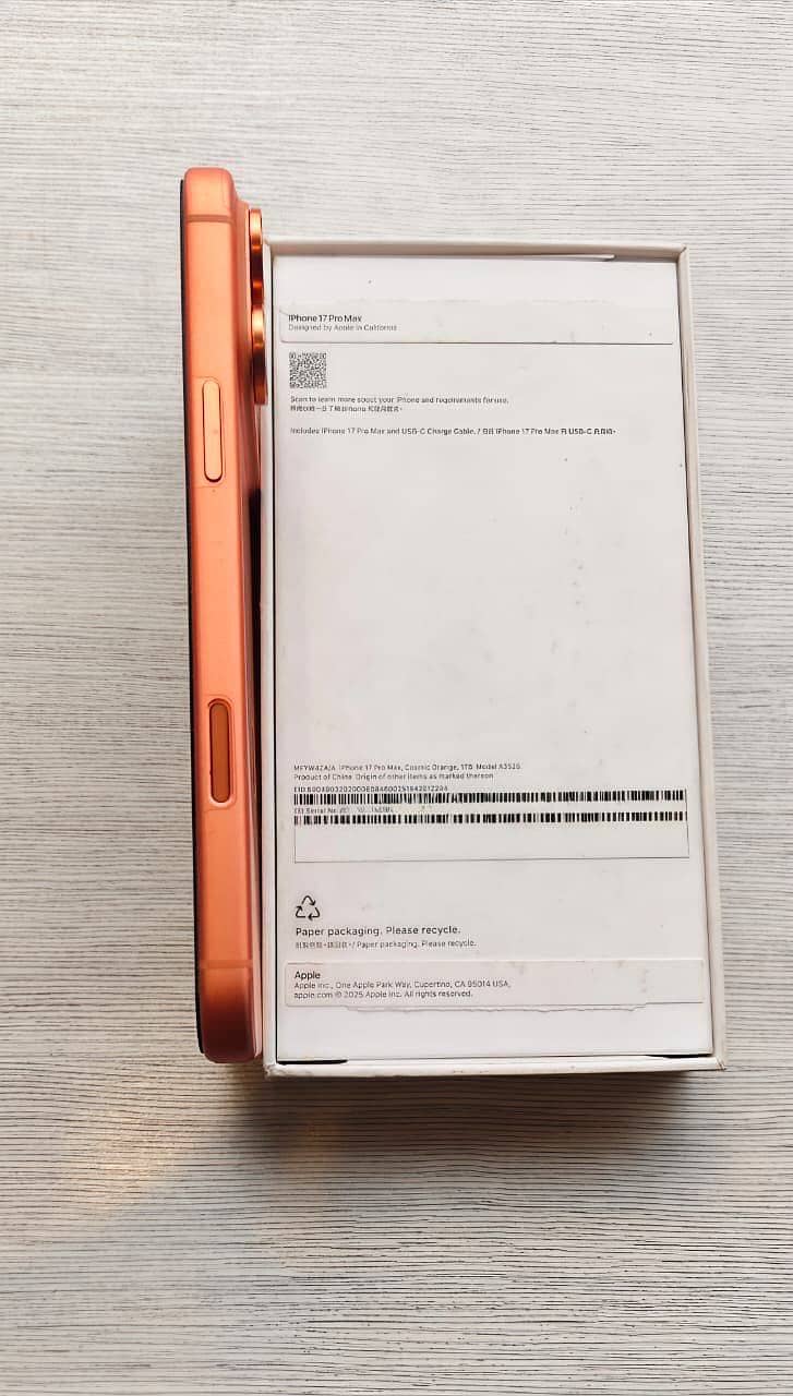 Apple iPhone 17 Pro Max 4