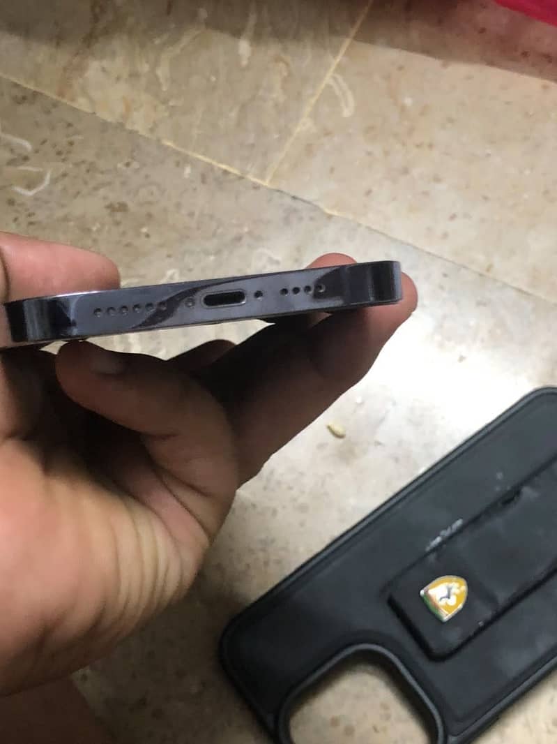 Apple iPhone 14 Pro Max 0