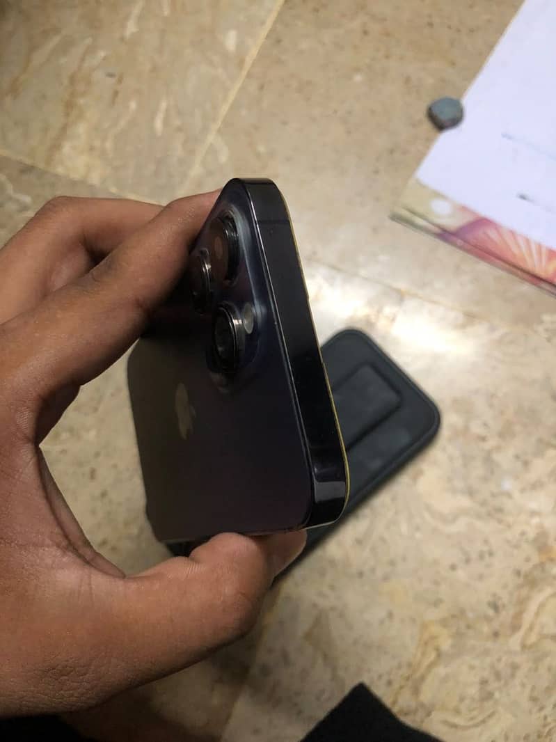 Apple iPhone 14 Pro Max 2