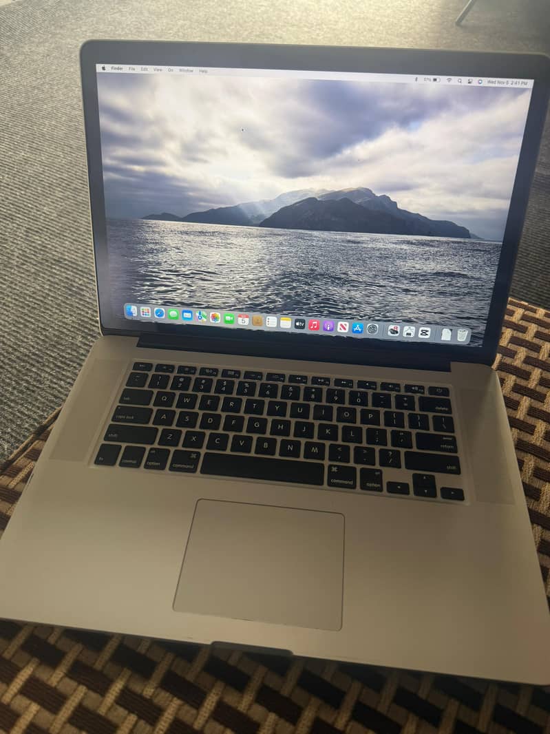 MAC BOOK PRO 2