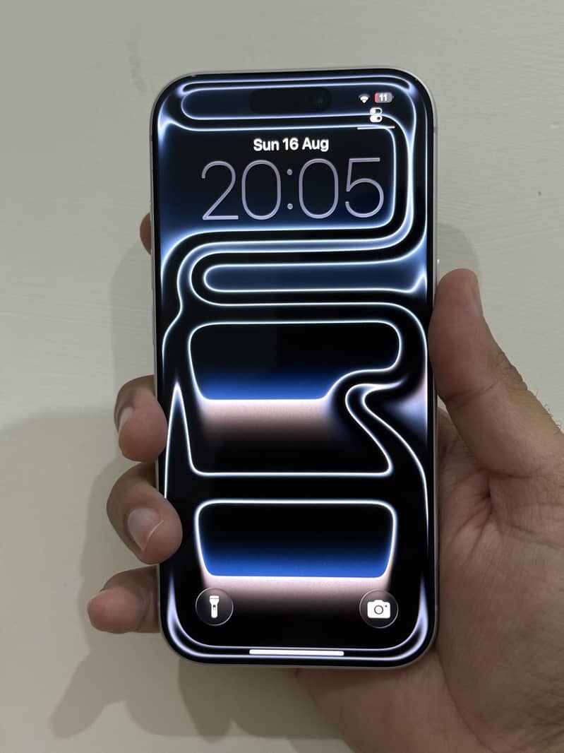Apple iPhone 17 Pro 1