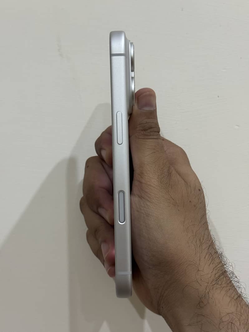 Apple iPhone 17 Pro 2
