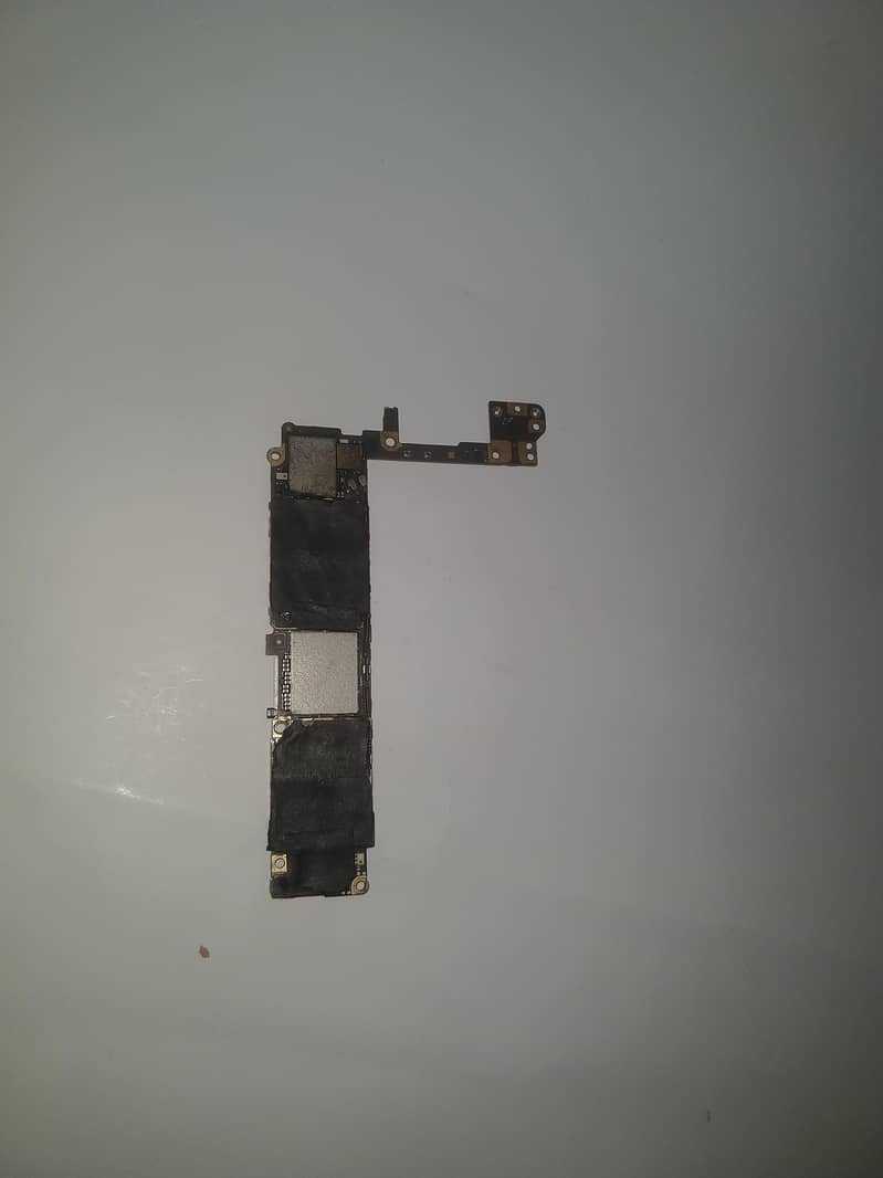 Apple iPhone 6S 4