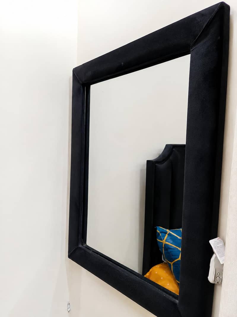 Black Colour  Bed 0