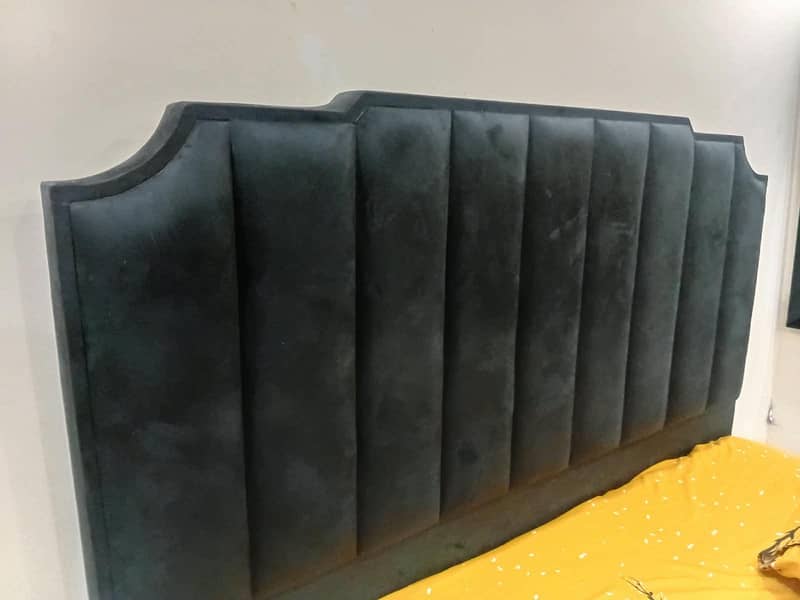 Black Colour  Bed 2