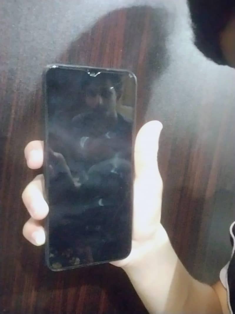 Realme C33 2
