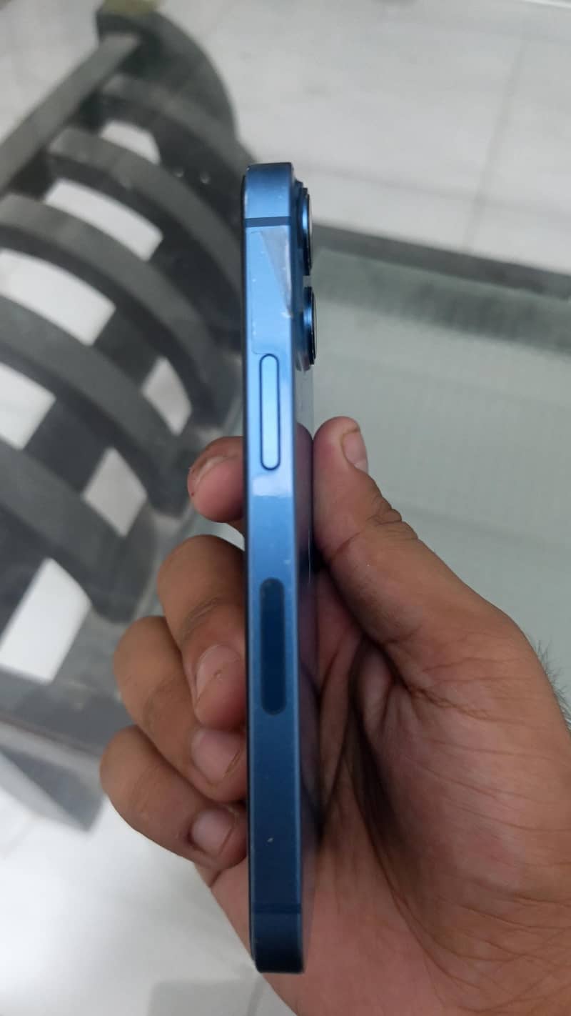Apple iPhone 13 mini 3