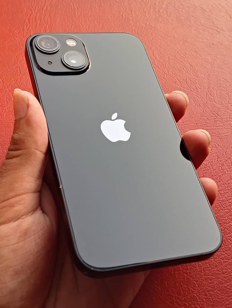 Apple iPhone 13 1