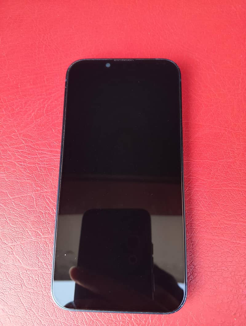 Apple iPhone 13 7