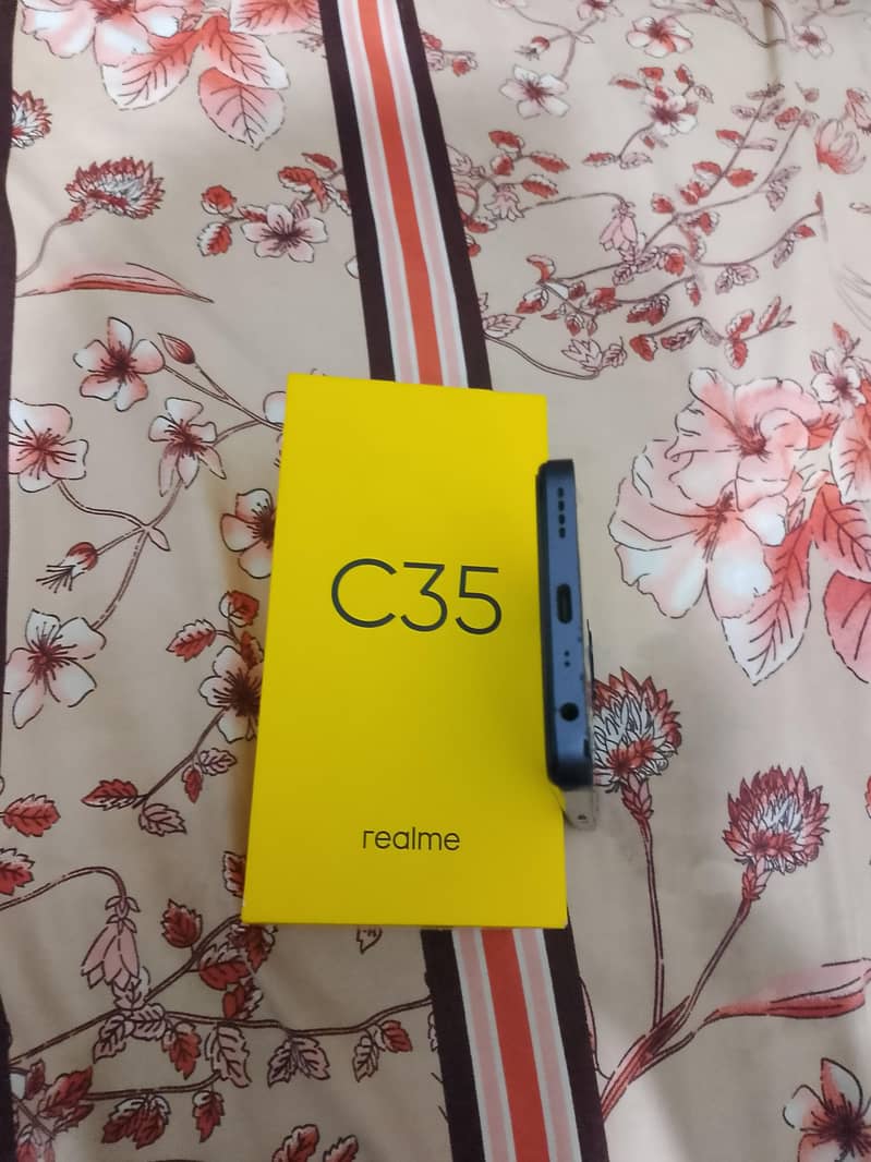 Realme C35 5