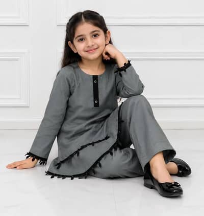 2 Pcs Girls' Lawn Plain Kurta & Trouser with Lace