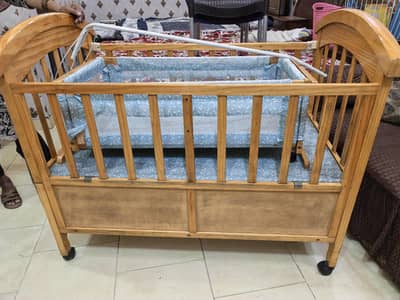 baby cot
