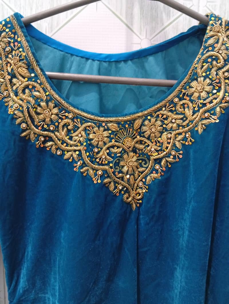 embroided suite 1