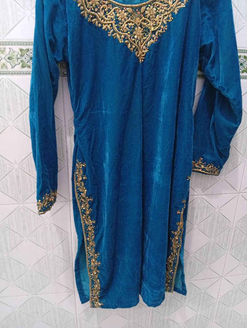 embroided suite 2