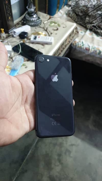 Apple iPhone 8