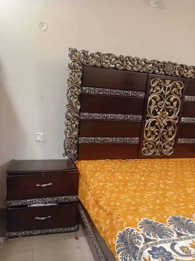 bed with side table 1