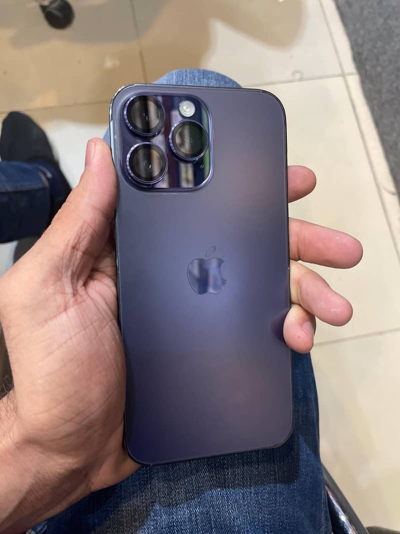 Apple iPhone 14 Pro Max 0