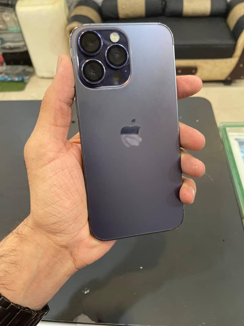 Apple iPhone 14 Pro Max 4
