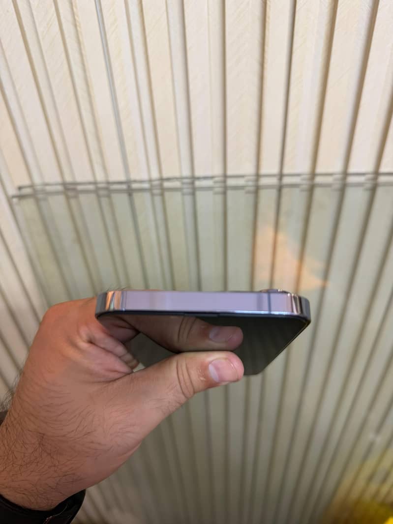 Apple iPhone 13 Pro Max 3