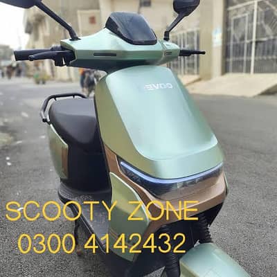Revoo A 11 model scooty only 700km used available mobile#03004142432