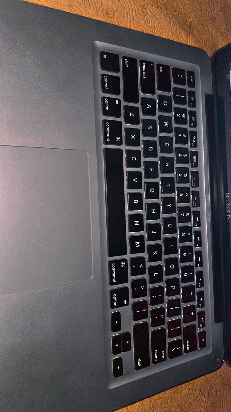 MacBook 0