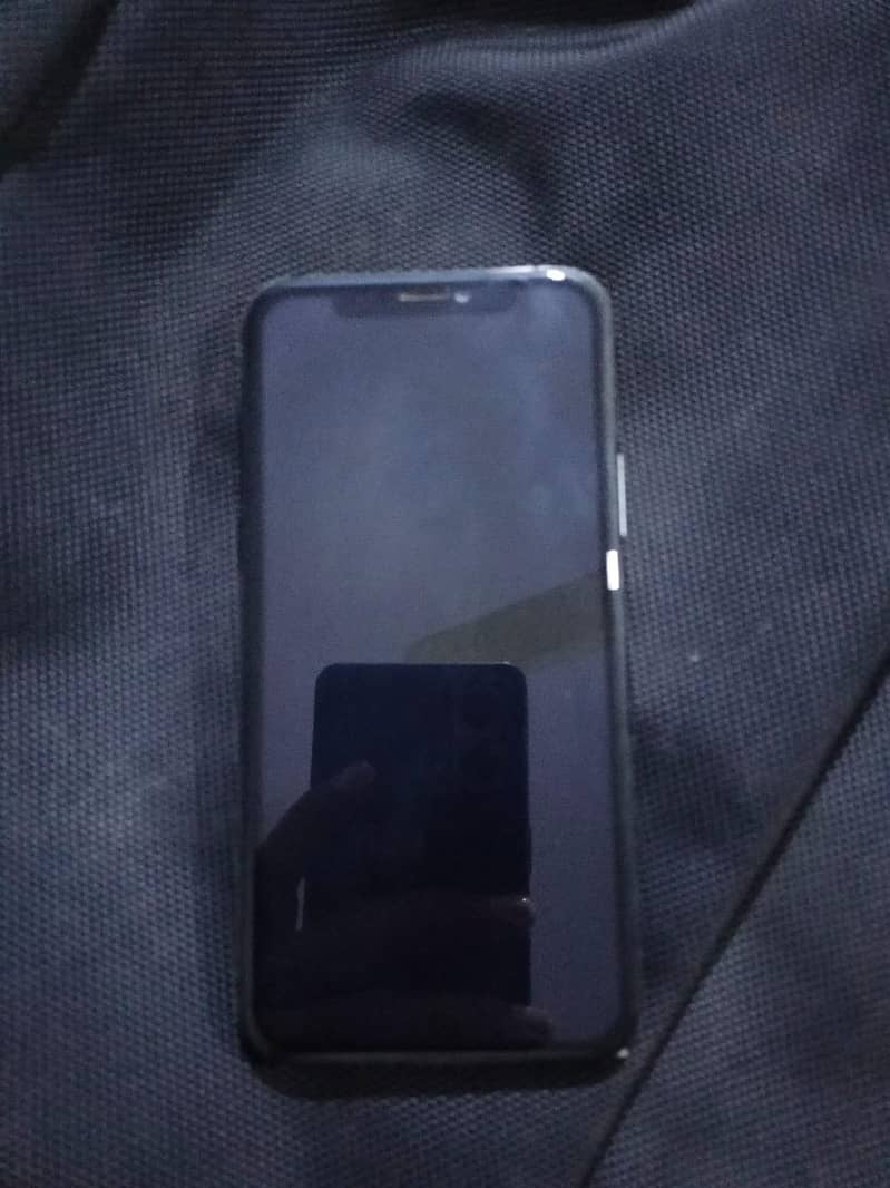 Apple iPhone 11 Pro 7