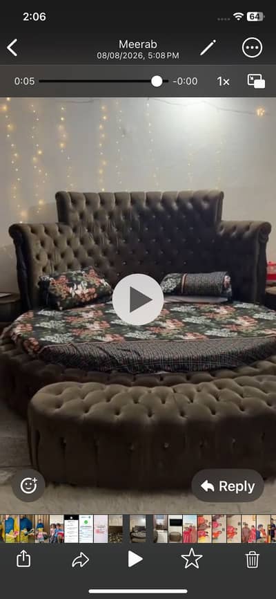 Round poshish wooden bed