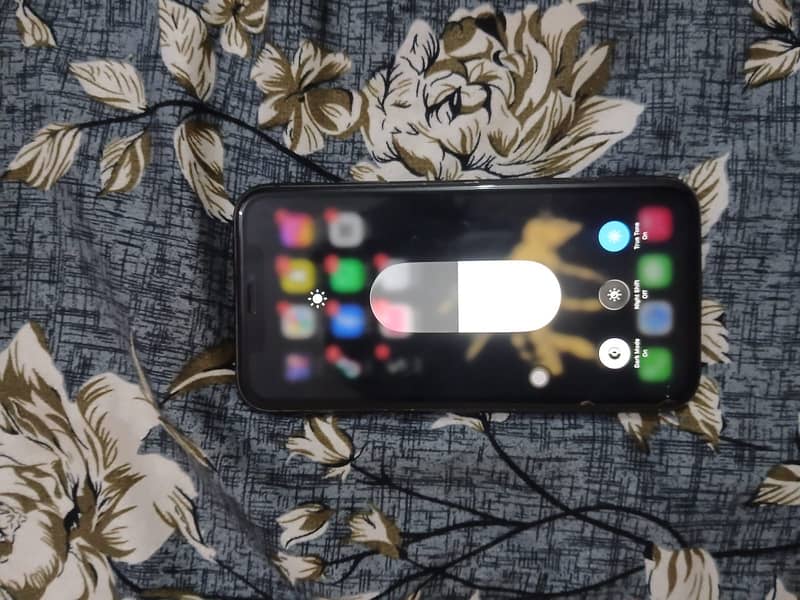Apple iPhone 11 6